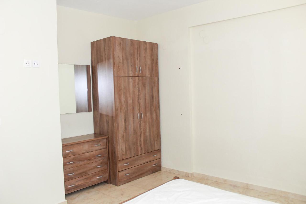 Elia Beach Modern Suites Flojitá Kültér fotó